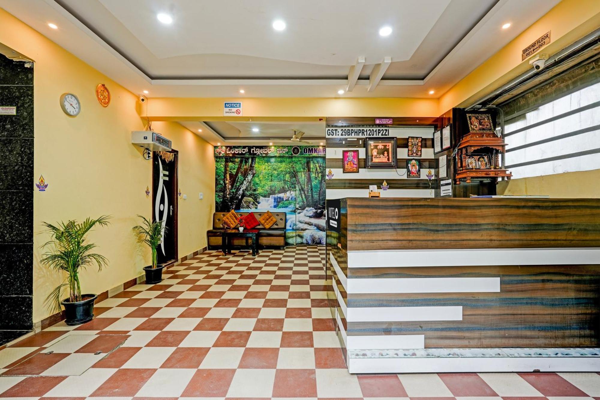 Hotel O Ganakkal Near Bgs Hospital Junction Formerly Omkar Inn. Bangalore Eksteriør billede
